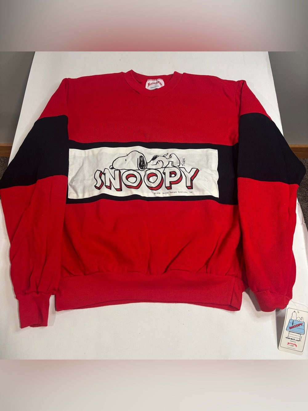 Vintage Nutmeg Mills Snoopy Crewneck Sweatshirt Adult Sz Large Color Block Red